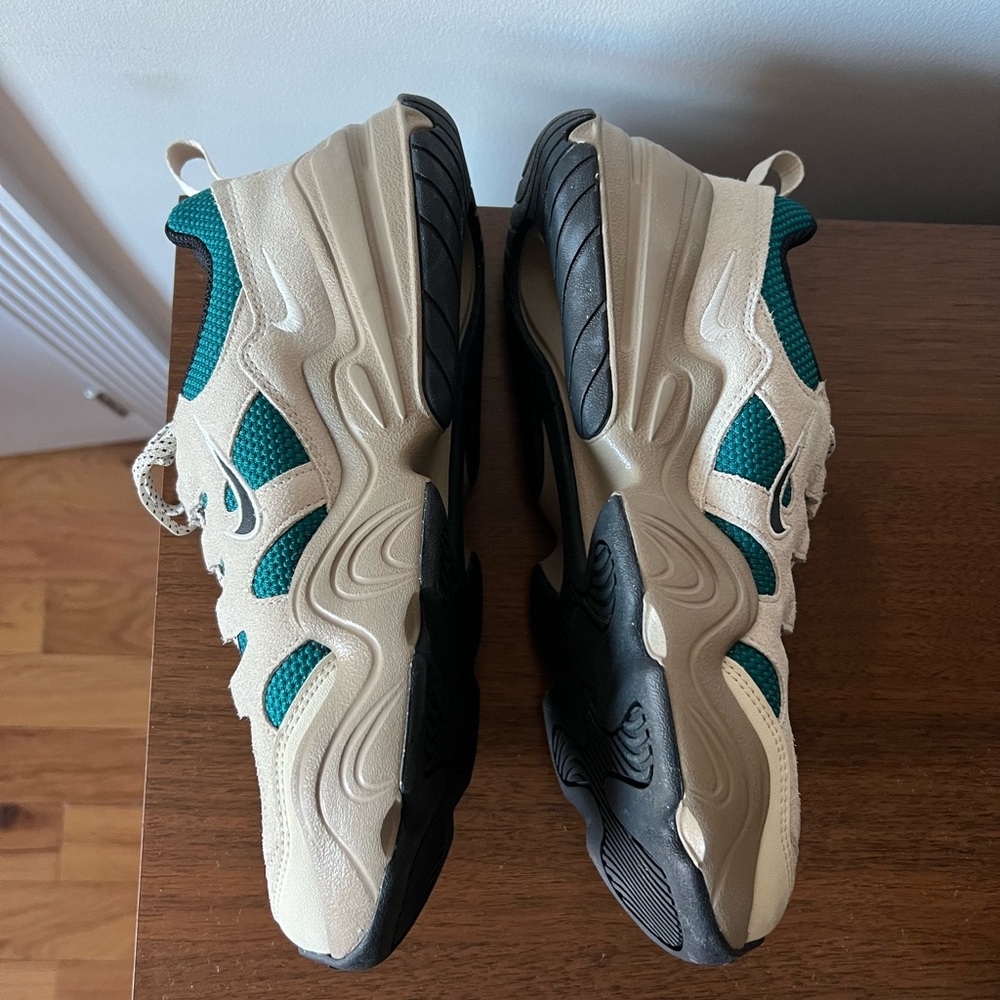Nike Tech Hera - Picture 5 of 7